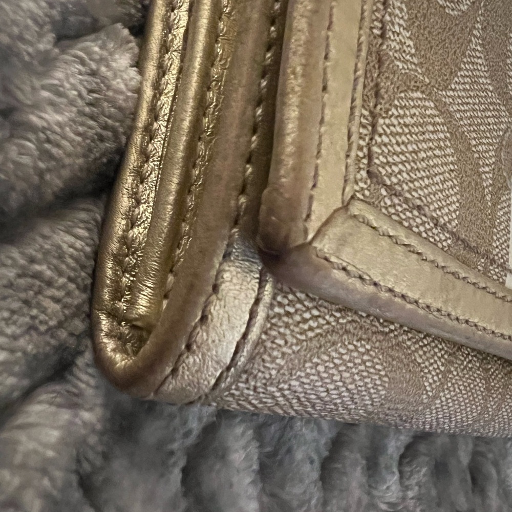 Coach Tan & Gold Canvas & Leather Trim Signature Wallet. - Picture 4 of 16